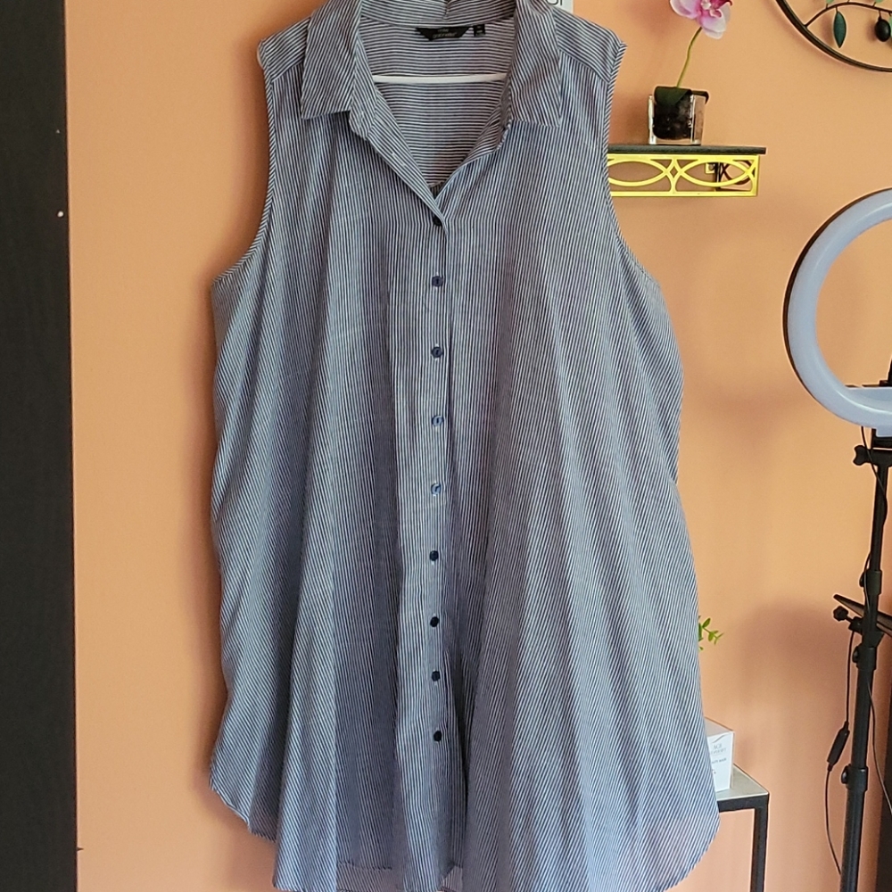 Mlle Gabrielle dress👗 3x Sleeveless Button-Front